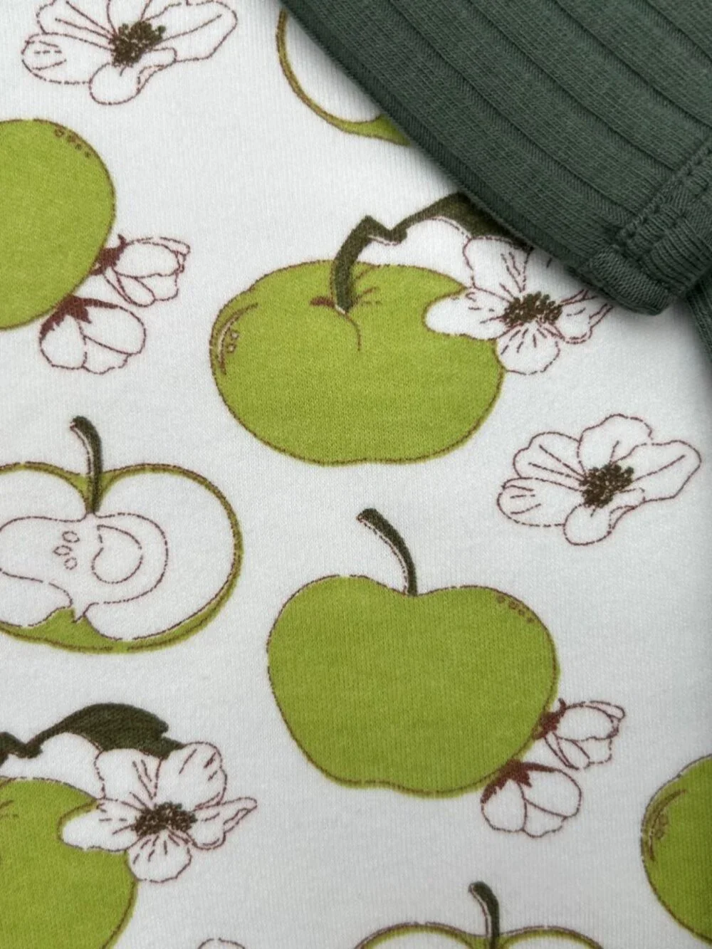 NWT Kate Quinn Harvest Apple Swaddle & Footie Set 3–6M